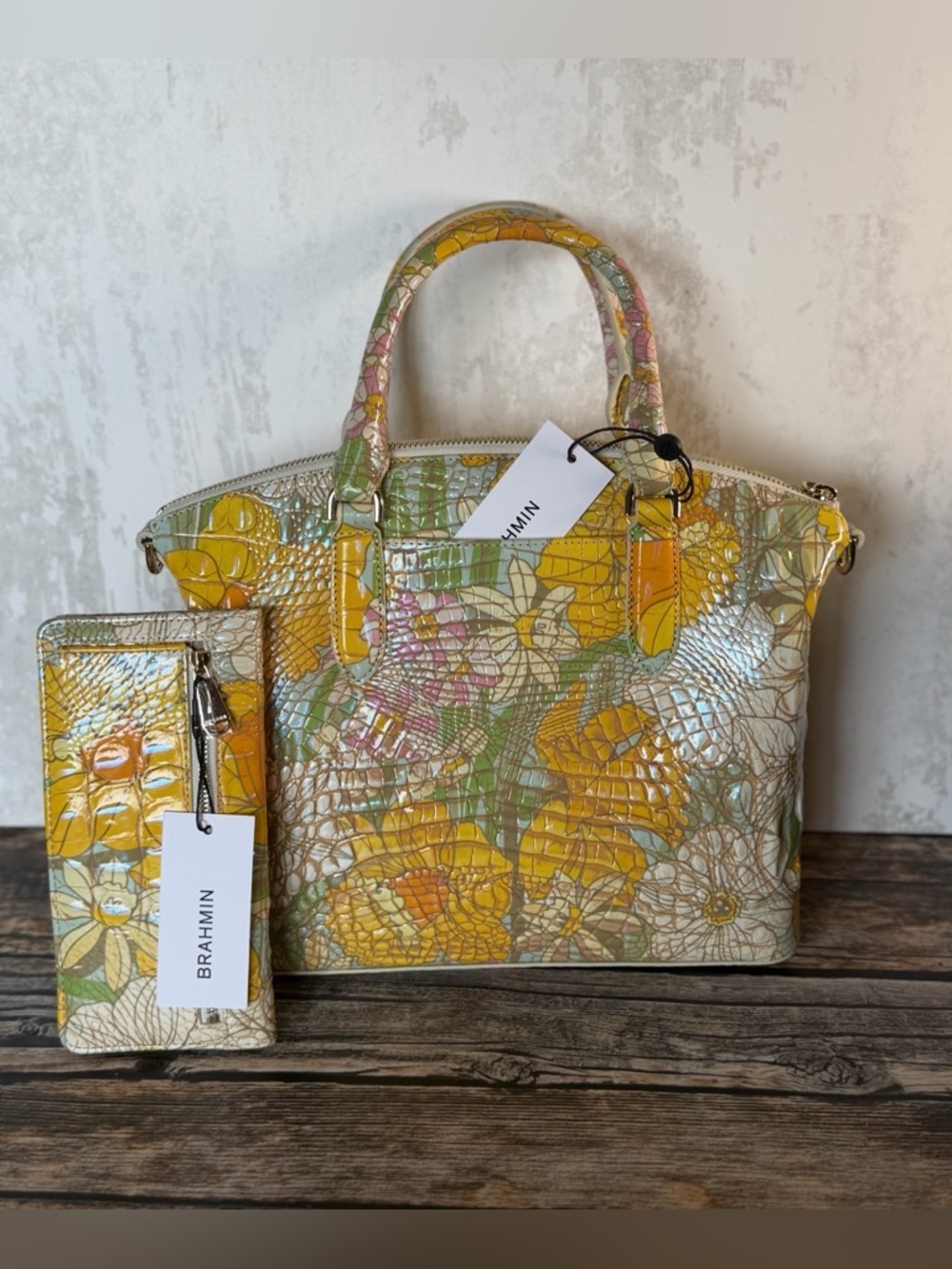 FIRM $ SET BRAHMIN DAFFODIL MEDIUM DUXBURY & WALLET NWT LIMITED EDITION - Picture 9 of 15